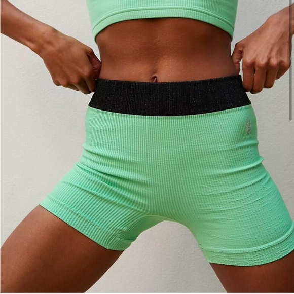 Free People Pants - Free People Movement Seamless Prajna Short Fresh Cut M/L